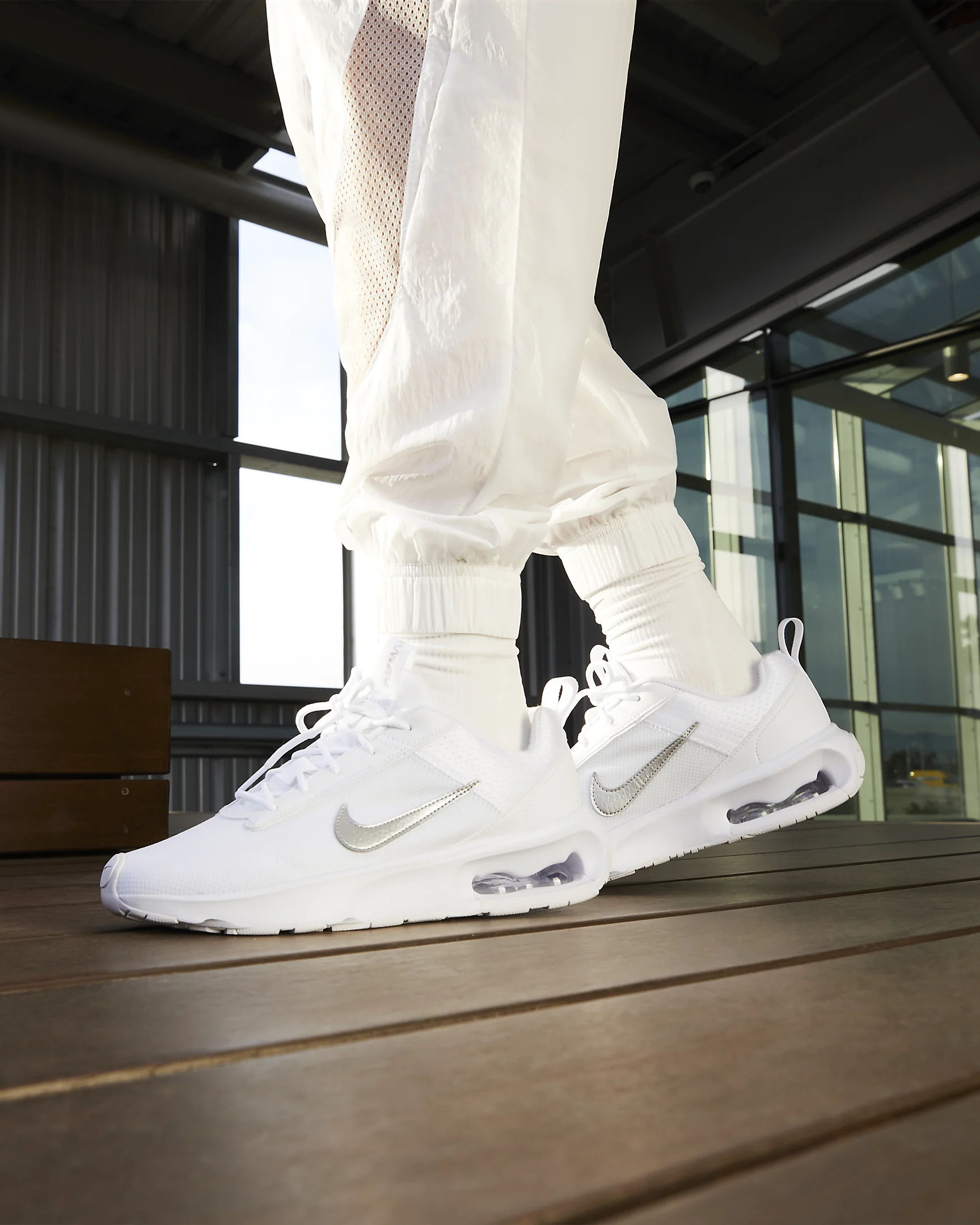 TENIS FEMENINO NIKE NIKE AIR MAX INTRLK LITE – foto 3
